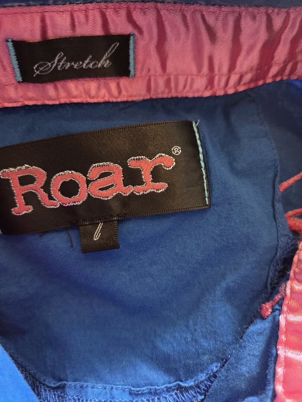 Roar Distressed Print Blue Shirt with Pink Embroidered And Embellished Trim Sz L - Picture 4 of 6